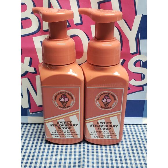 BBW Sweet Strawberry Scoop Summer Gentle & Clean Foaming Hand Soap 2 Pack - Picture 1 of 2